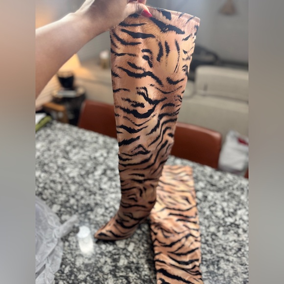 Tiger Print Boots - Picture 2 of 5